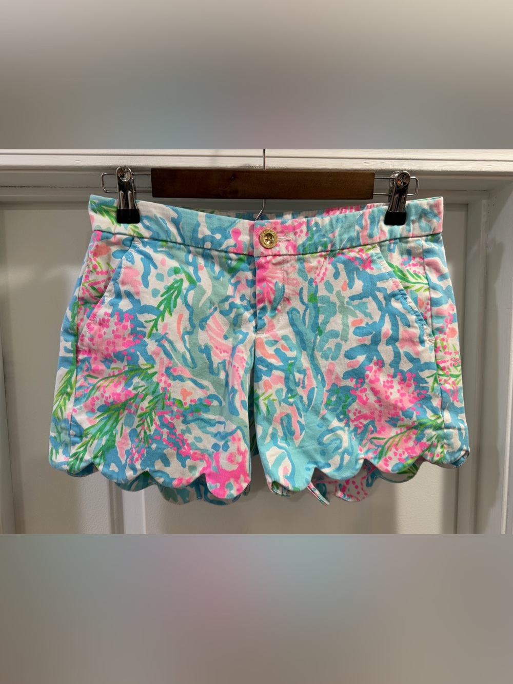 Lilly Pulitzer Buttercup Shorts Coral 🪸 Bay Tropical Scalloped Size 2